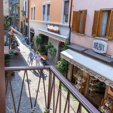Apartment V - 100 Metres To Ferry With Private Garage